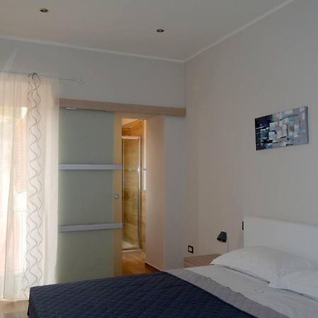 Le Scalette Bed and Breakfast La Maddalena  Exteriör bild