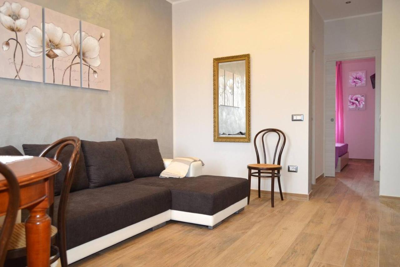 Le Scalette Bed and Breakfast La Maddalena  Exteriör bild
