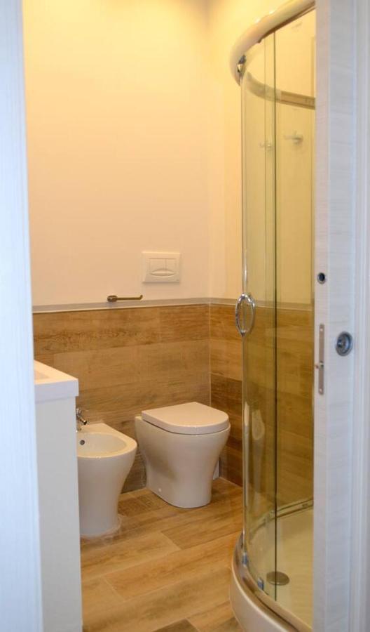 Le Scalette Bed and Breakfast La Maddalena  Exteriör bild